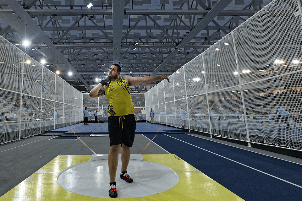 ATHLETICS IN ALL WEATHERS: A NECESSITY FOR CLUBS