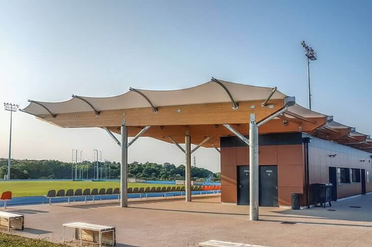 construction de tribune couverte et clubs-houses – macon (71)