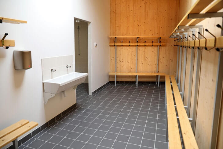 vestiaire de gymnase – lamonzie-saint-martin (24)