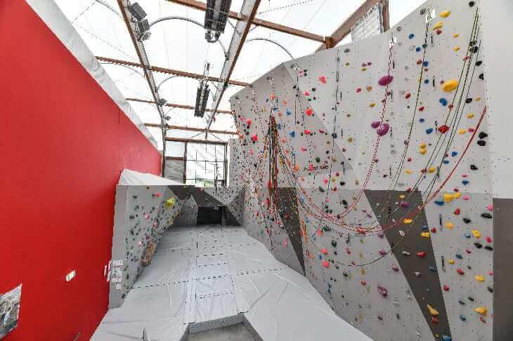 concepteur et constructeur de gymnase avec mur d'escalade – annonay (07)
