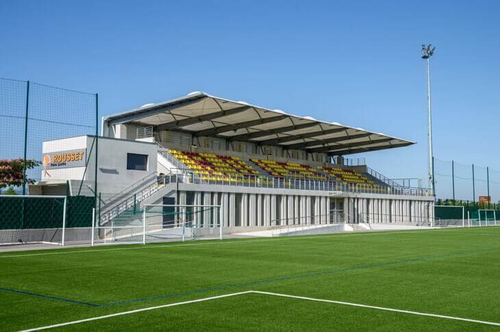 SMC2, constructeur de tribune à Rousset (13)