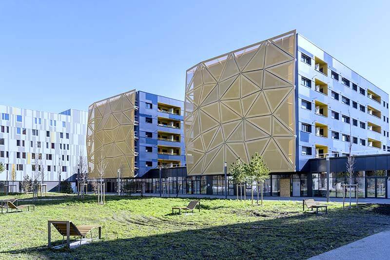 Textile facades