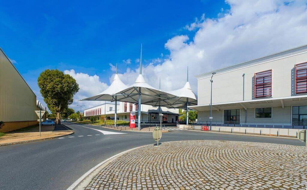 sur mesure – architecture textile – macon (71)