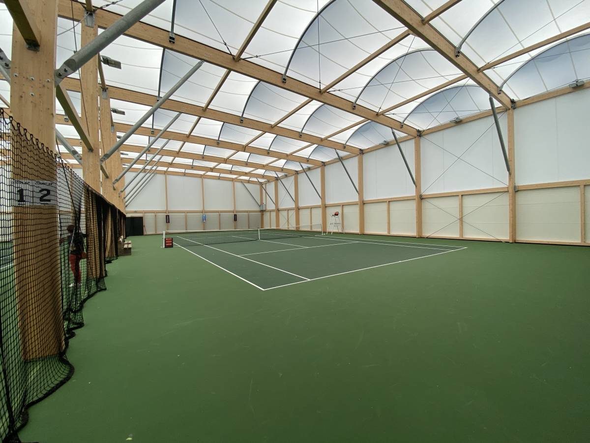 INAUGURATION OF A NEW TENNIS HALL FOR SMC2 IN ENNEZAT IN FRANCE