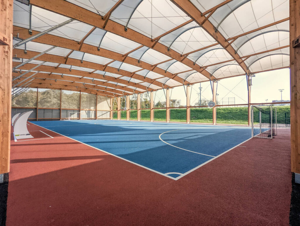 Préau sportif - Vénissieux (France)