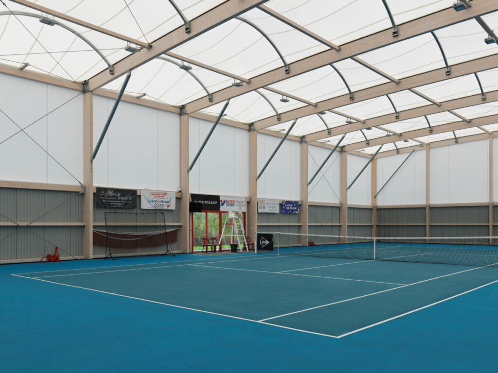 tennis hall - La Chaize Le Vicomte (France)