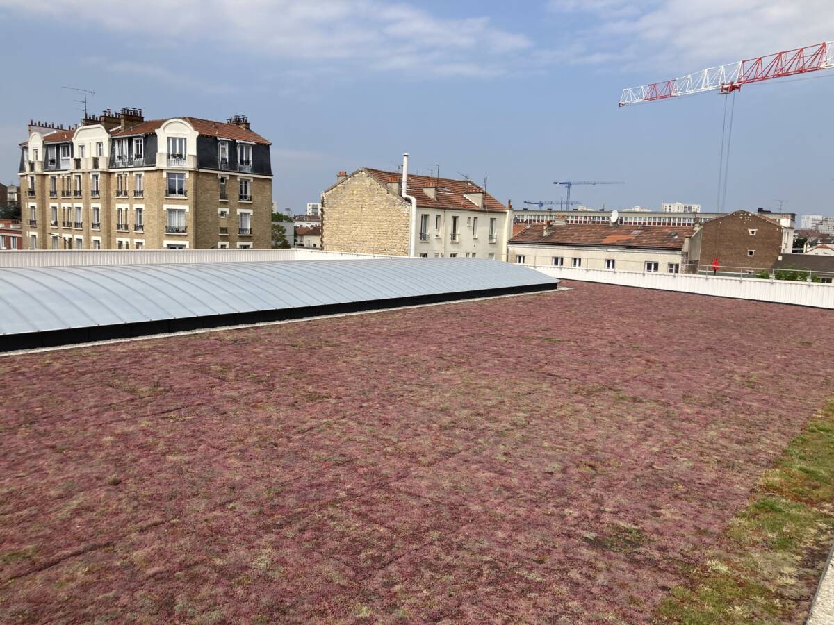 BUILDING OF A TENNIS HALL IN ASNIERES-SUR-SEINE (FRANCE)