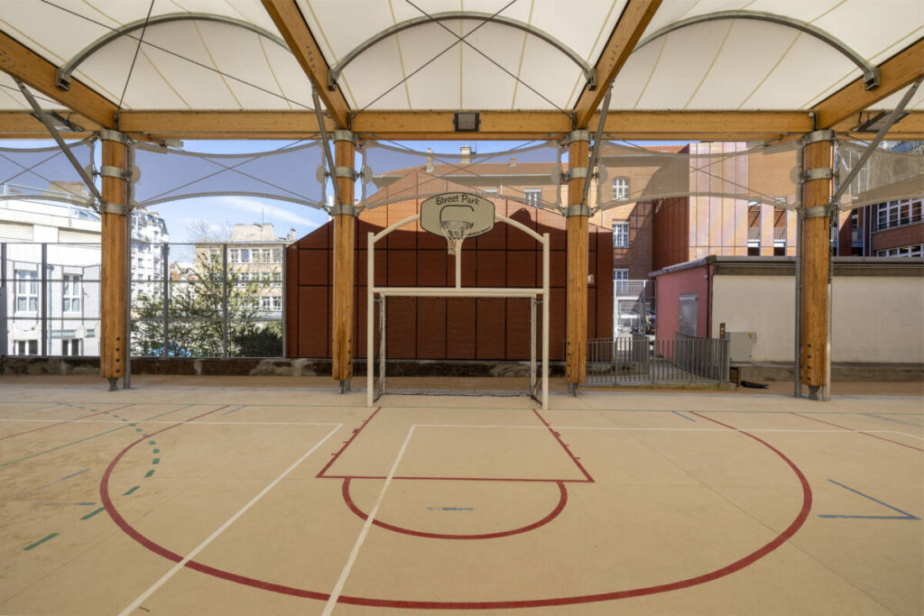 sports hall in Paris Courteline
