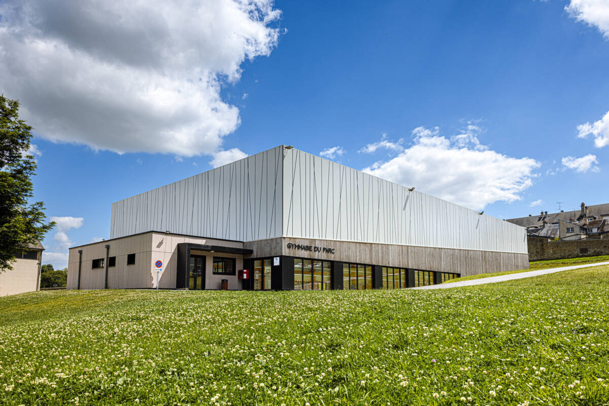 Construction of a gymnasium at Notre Dame de la Providence school in Avranches, France.