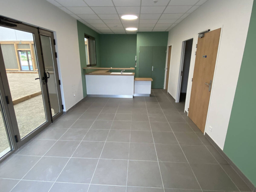 Construction of a boulodrome with mixed structure and textile membrane roofing in Orgelet - FR.