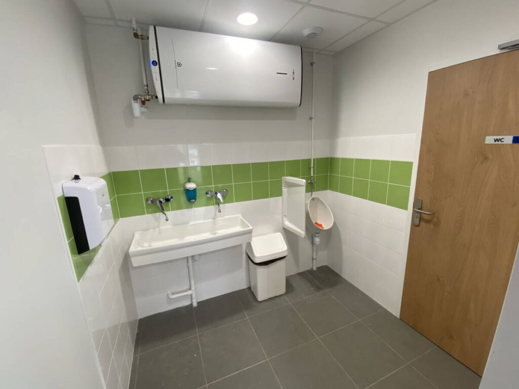 Construction of a boulodrome with mixed structure and textile membrane roofing in Orgelet - FR.