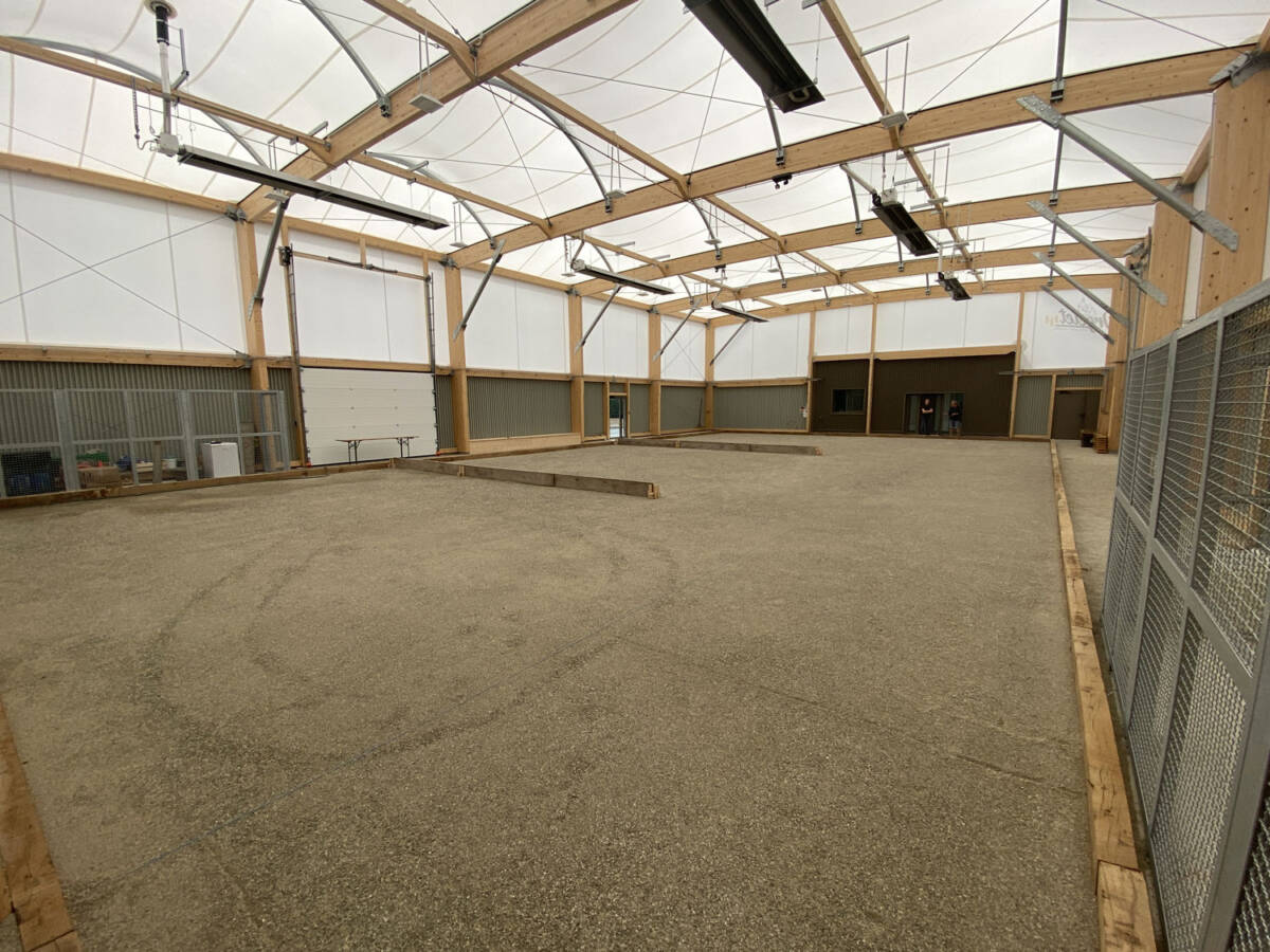 Construction of a boulodrome with mixed structure and textile membrane roofing in Orgelet - FR.