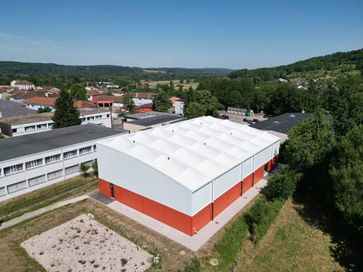 Gymnasium building in Bayon, France